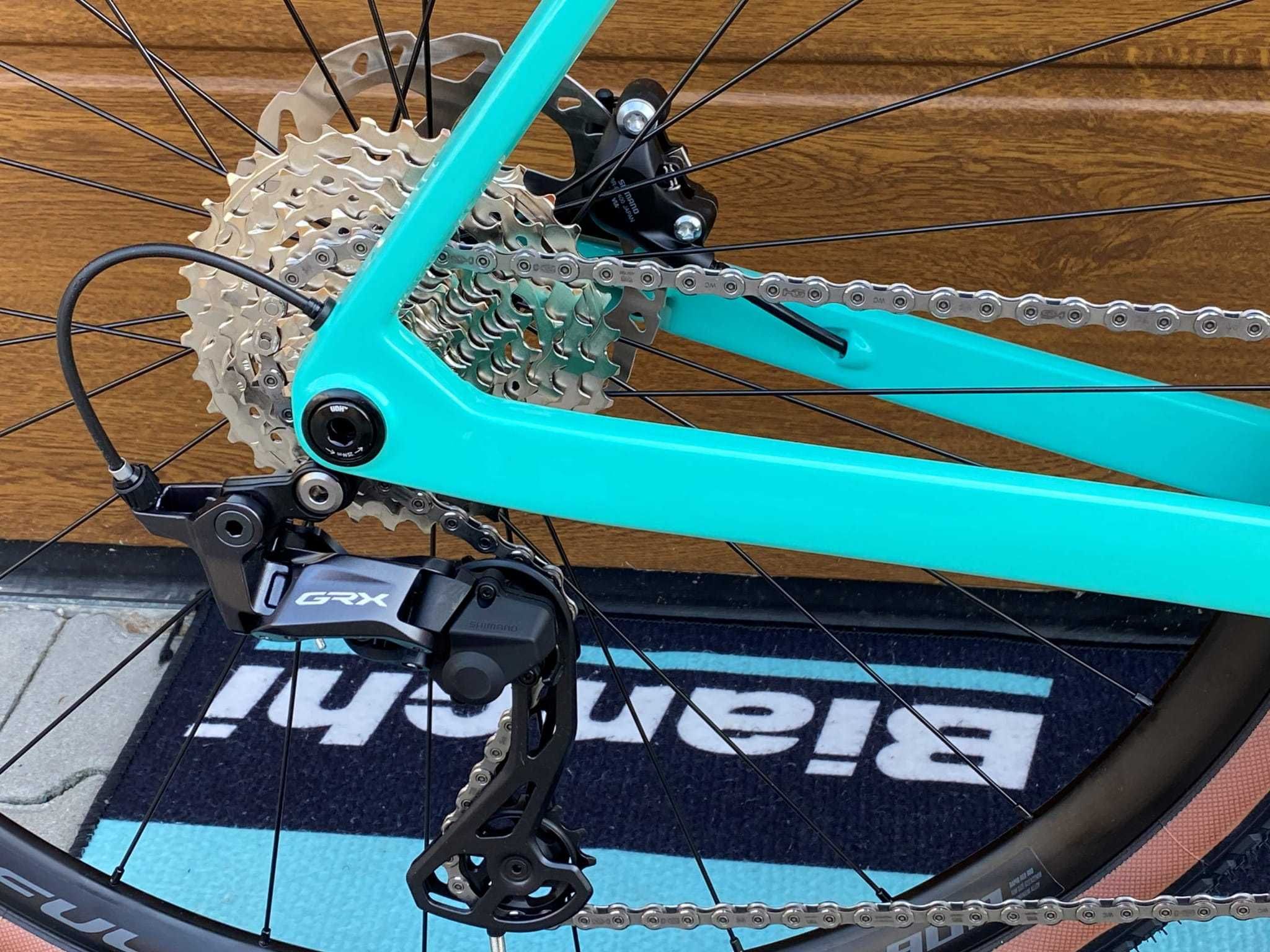 Rower gravelowy Bianchi Impulso Comp Shimano GRX610 2X12 Gravel
