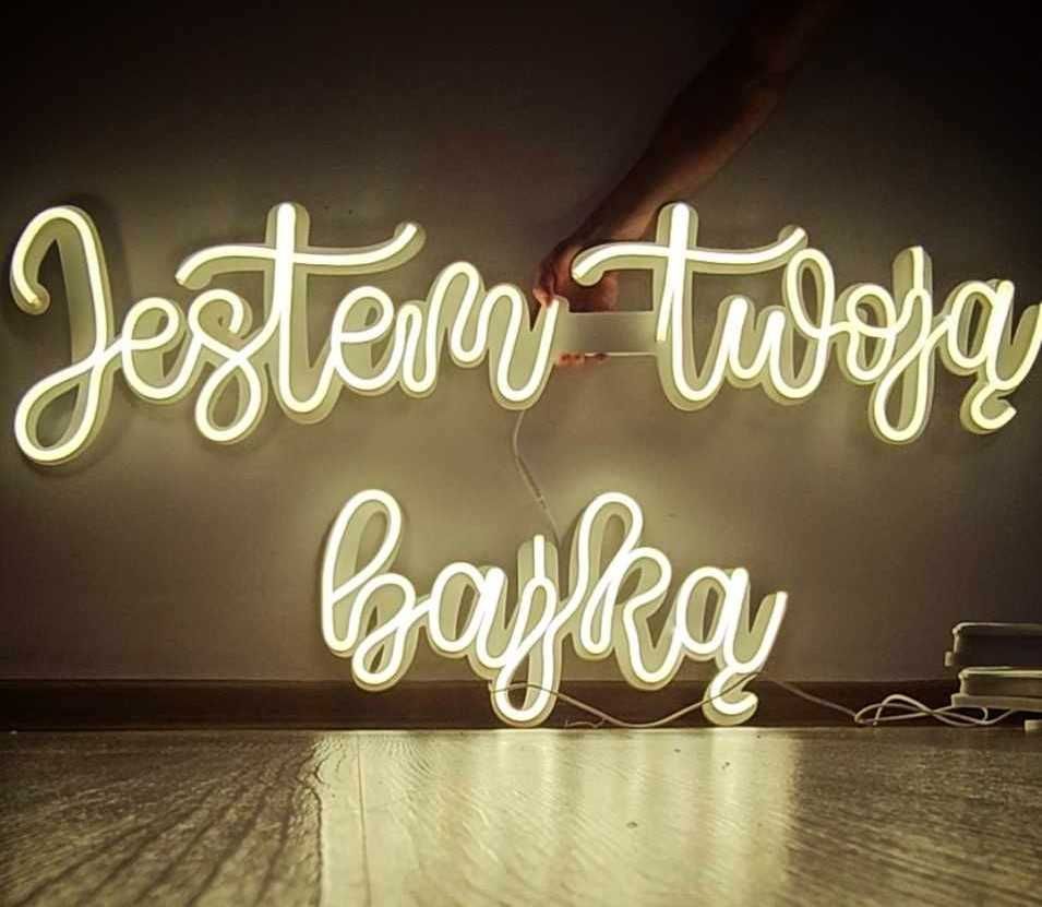 Napis led Neon Jestem Twoją Bajką Ledon LOVE Fotolustro Miny dymne