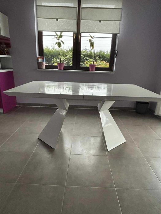 Stół kuchenny -rozkładany