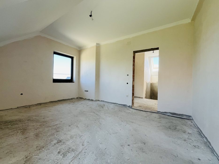 Приватний Будинок - район Мальованки - 10 соток