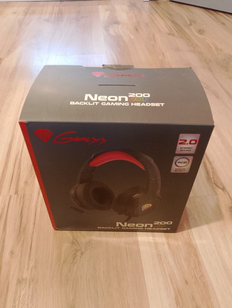 Genesis Neon 200 RGB