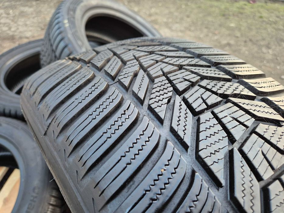Komplet Opony Zimowe 18"Cali 245/50 R18 HANKOOK 23r. ZIMA