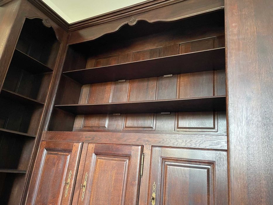 Biblioteczka z litego drewna