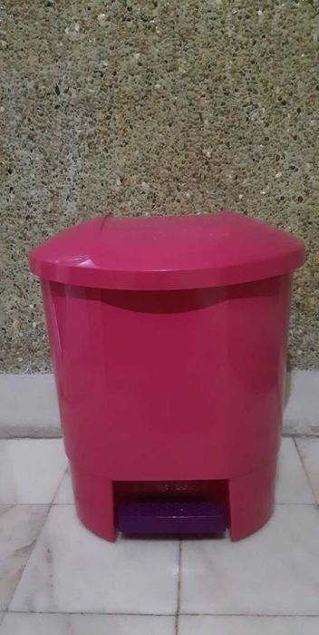 caixote e Lixo, como novo.  50L +/-