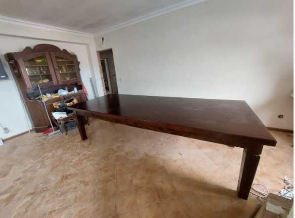 Mesa de sala madeira mociça  2.80m se quiser tenho cadeiras