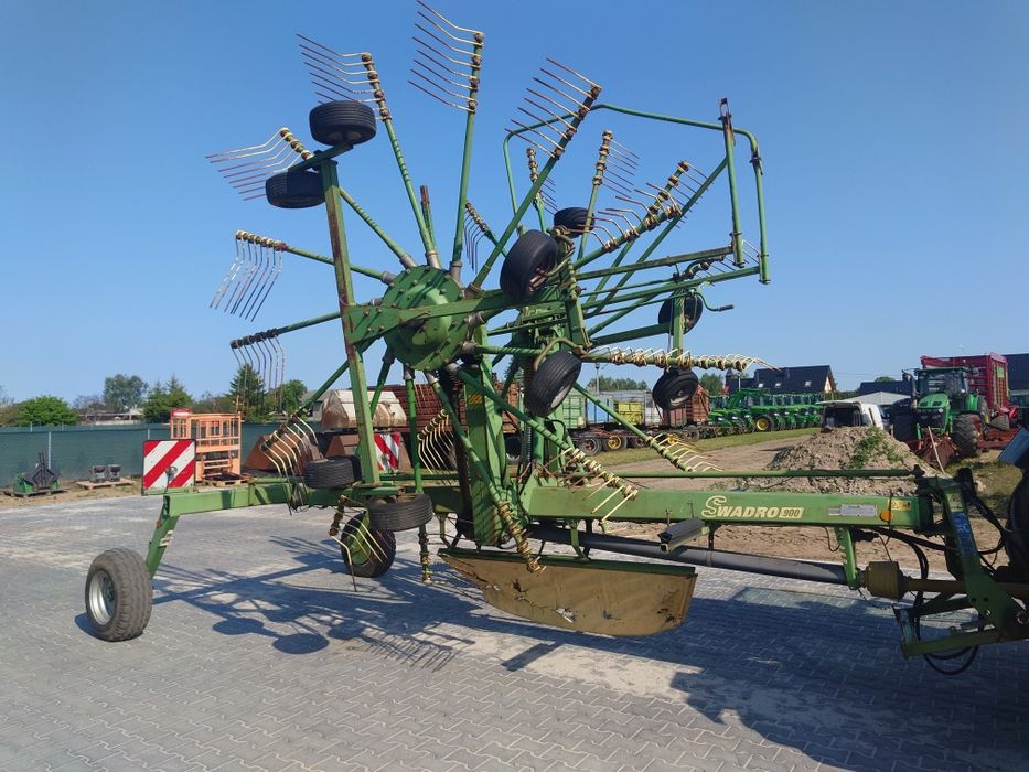 Zgrabiarka do środka  KRONE Swadro 900 stan B.Dobry
