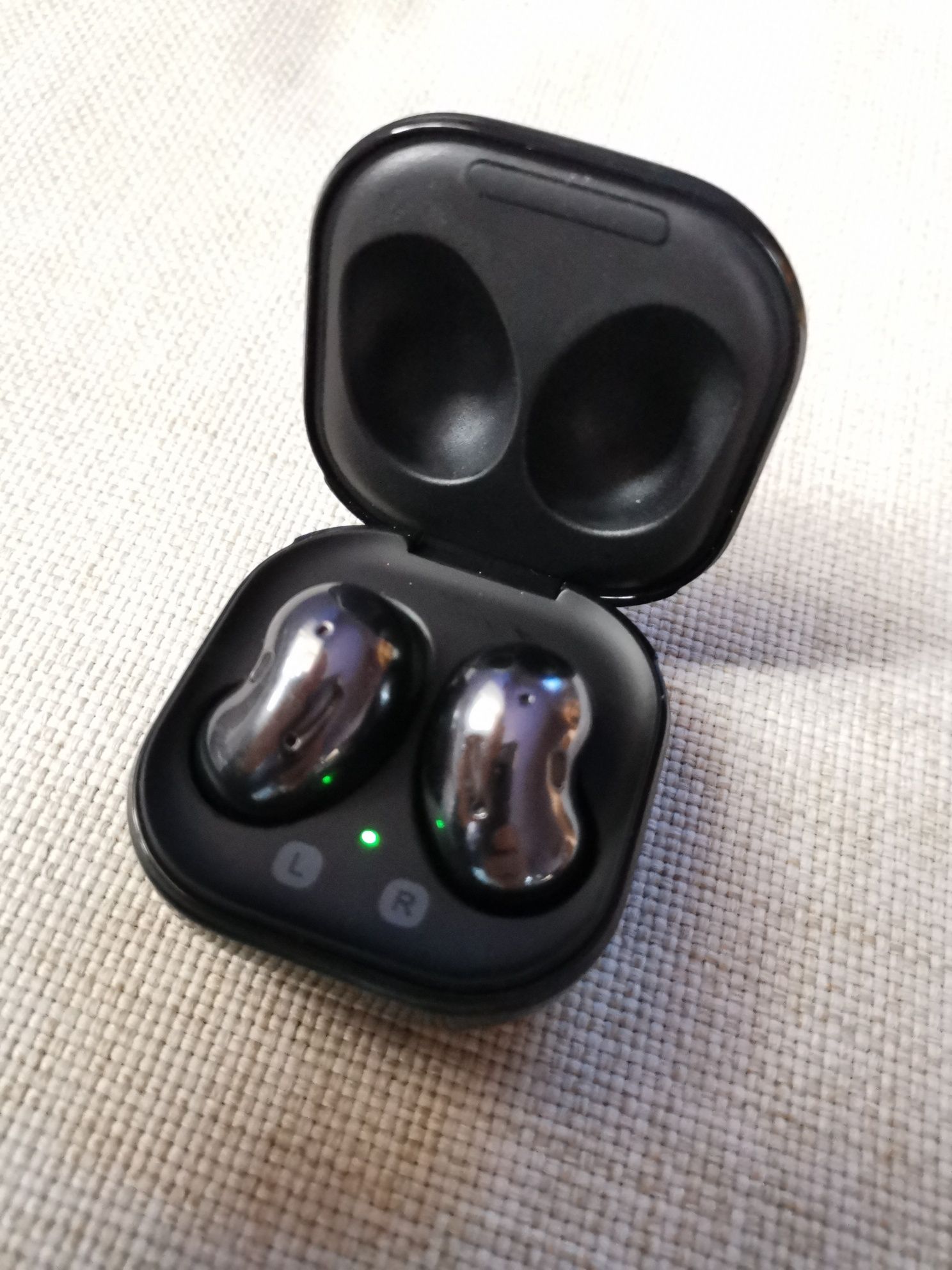 Samsung Galaxy Buds Live SM-R180 /jak  nowe