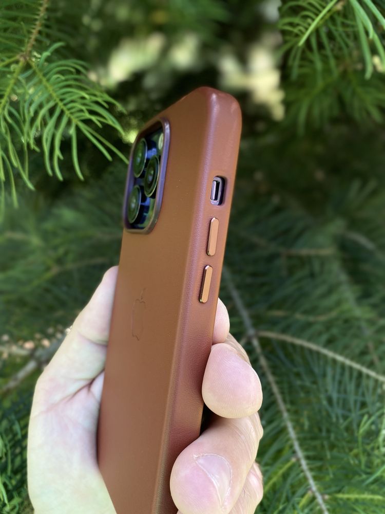 Skórzane etui z MagSafe do iPhone’a 14 Pro