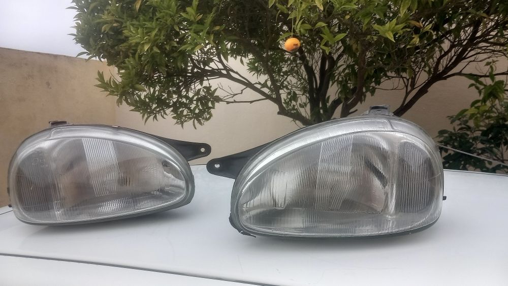 Vendo farois de corsa b