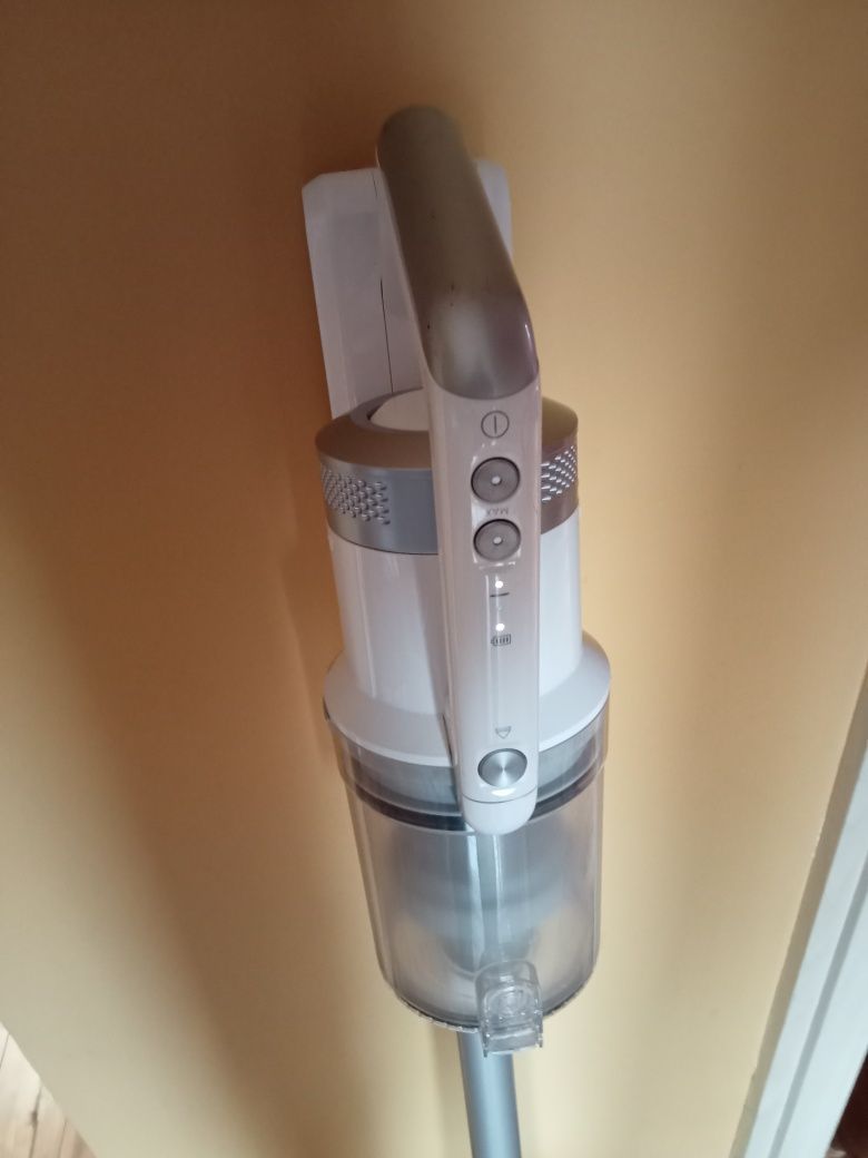 Odkurzacz bezprzewodowy Grundig 18V