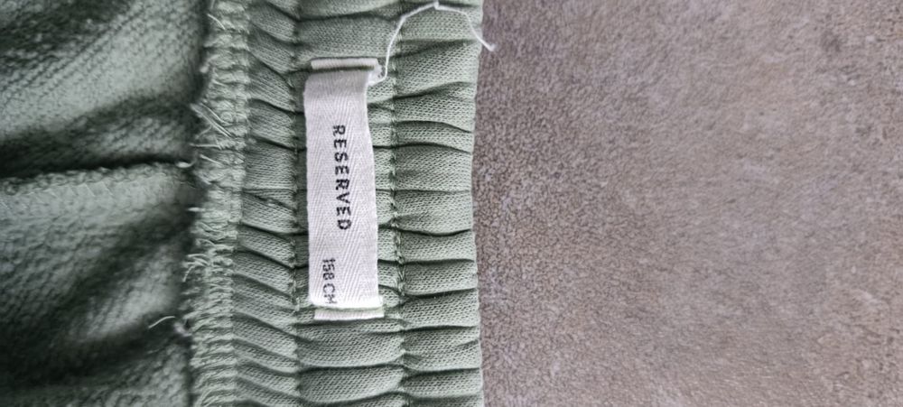Spodnie dresowe Joggery Reserved 158