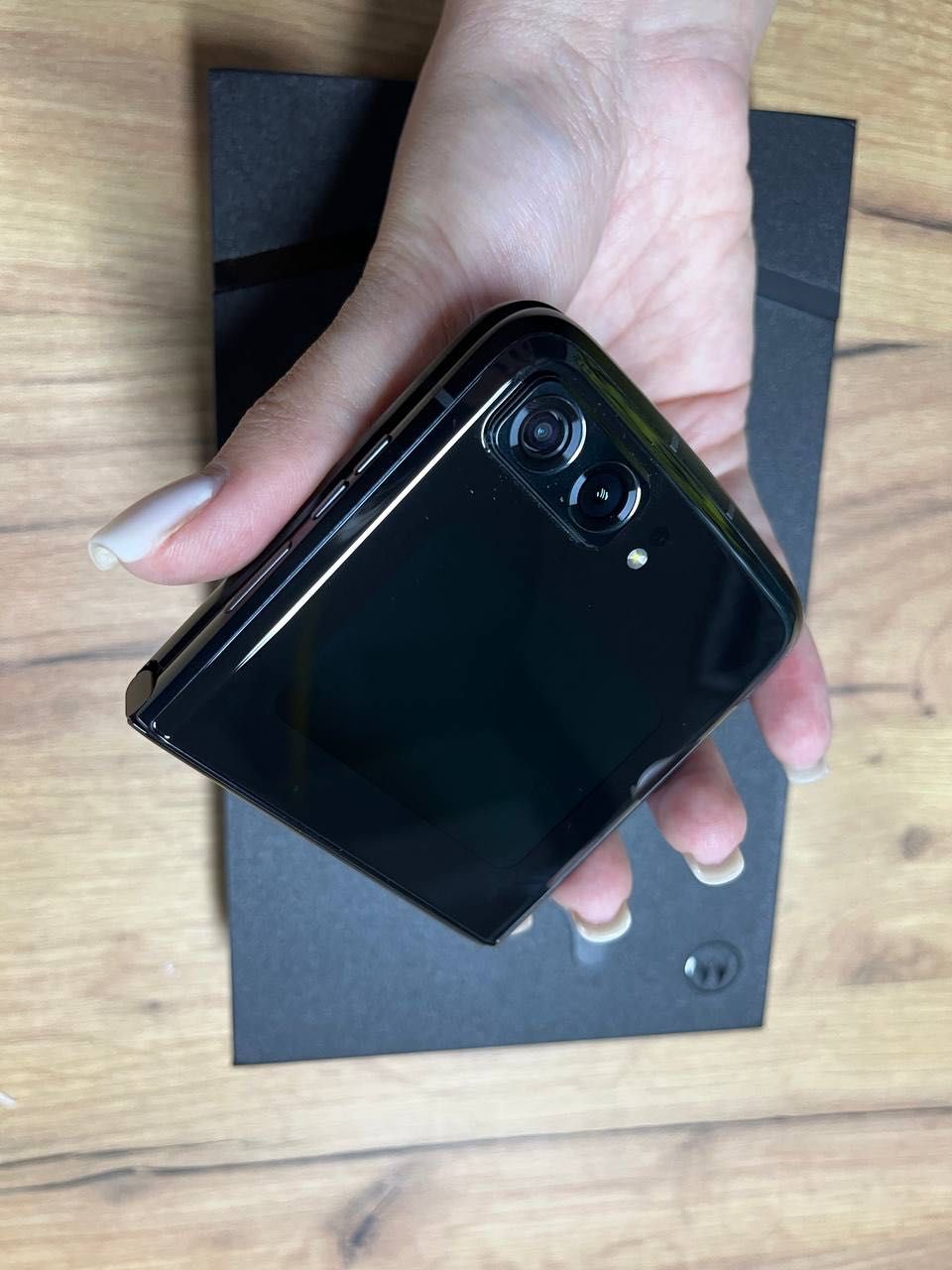 Motorola Razr 2022 8/256GB Satin Black