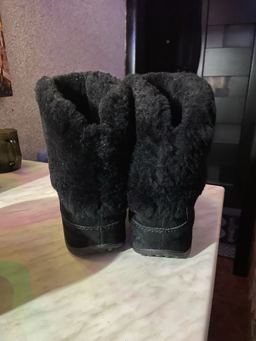 Фірмові угги замш