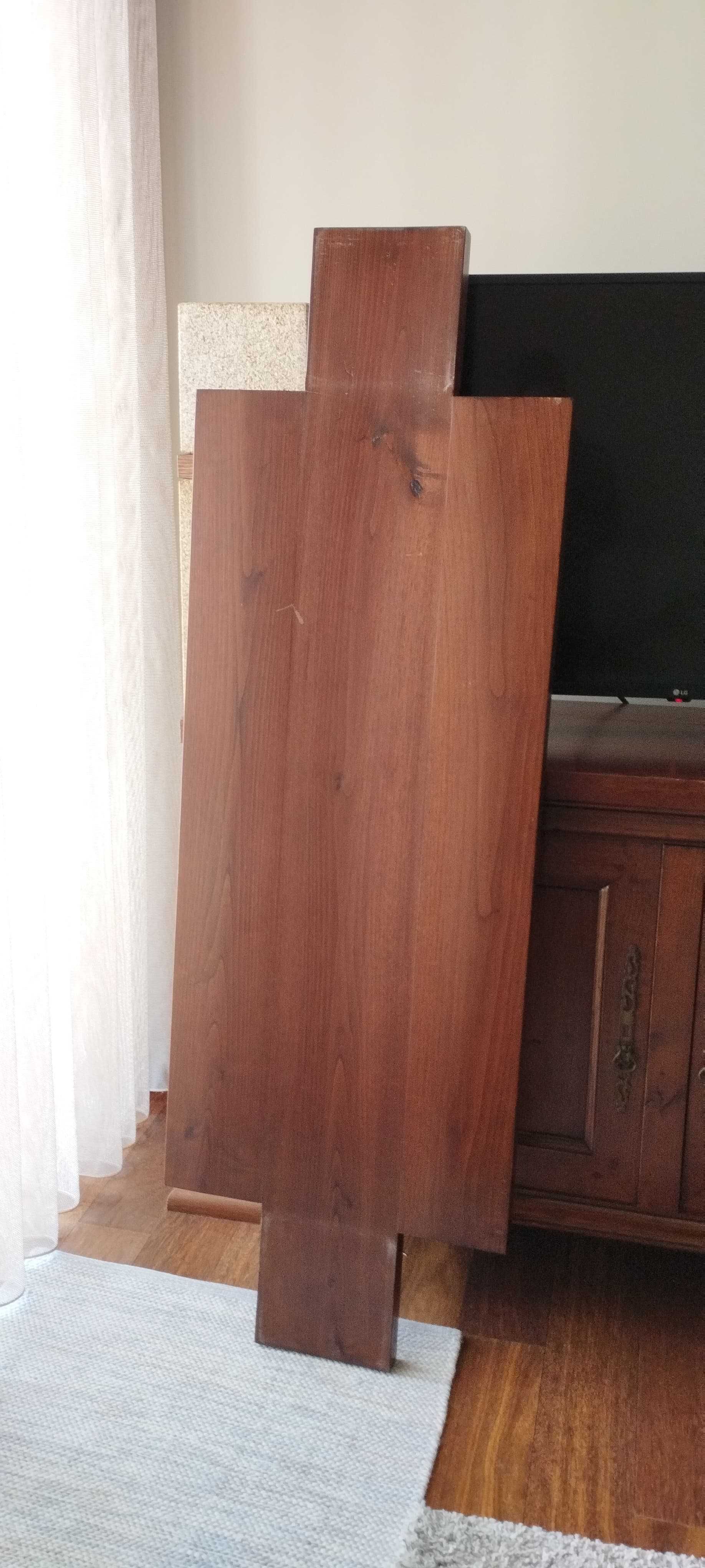 Tampo / Tábua de madeira em castanho maciço