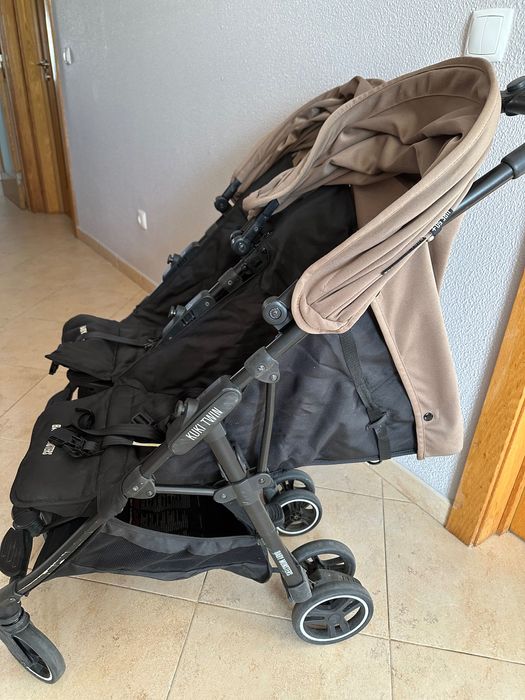 Carrinho passeio gémeos ou irmãos BABYMONSTERS