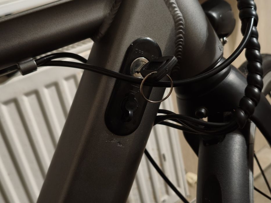 Продается  срочно електро велосипед  Maxxter Master Gray