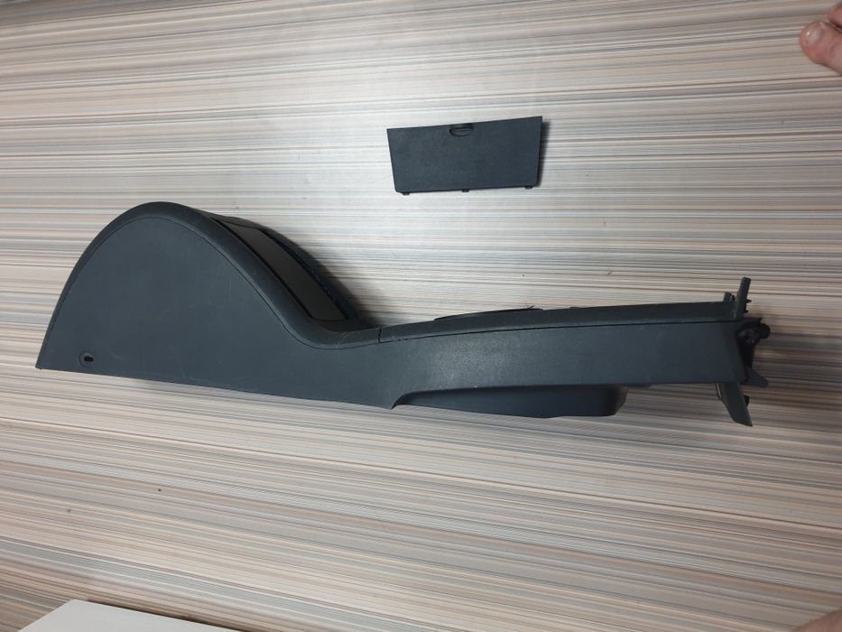 Підлокітник (центральна консоль) Renault Megane 2