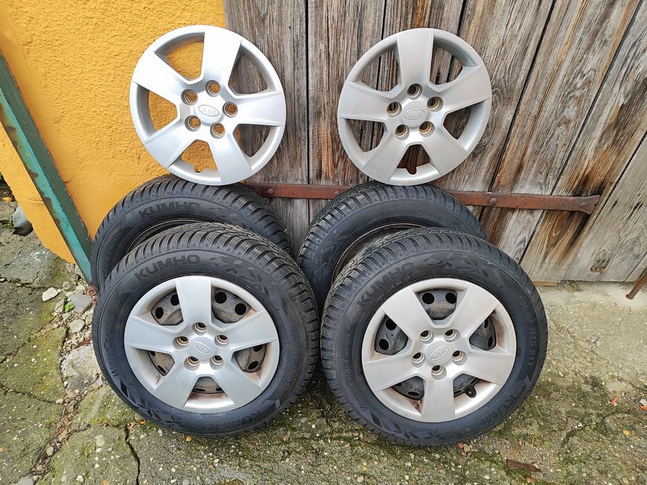 Komplet felg z oponami zimowymi KIA Hyundai 5x114.3 Kumho 195/65 R15