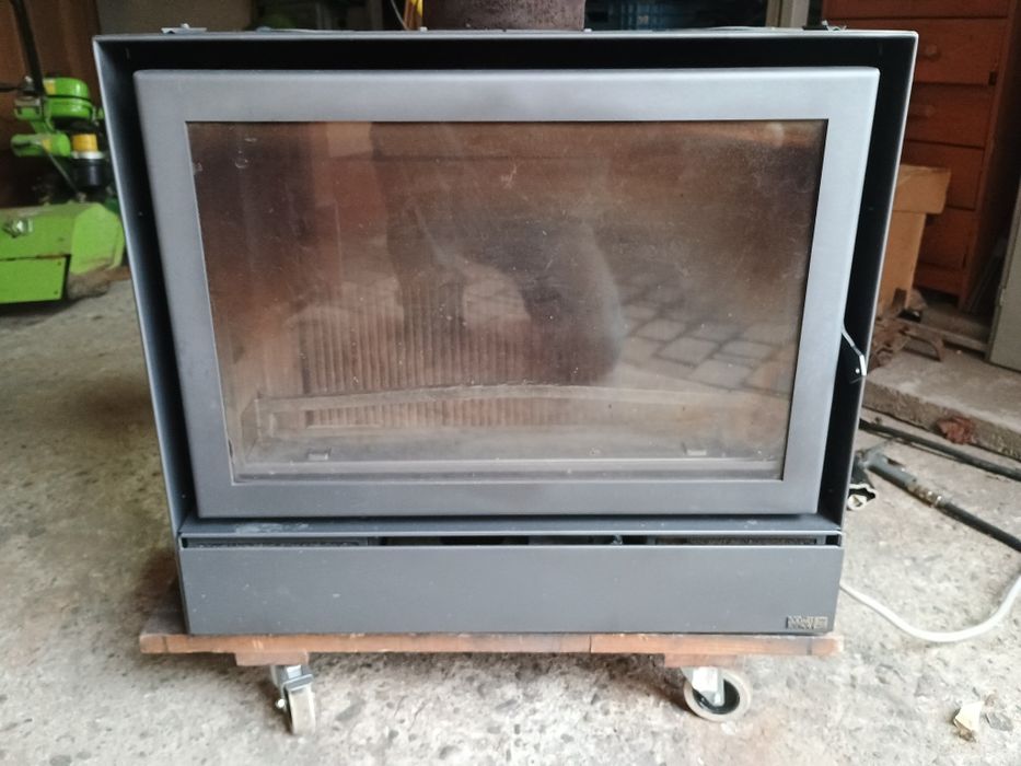 Piec żeliwny do zabudowy