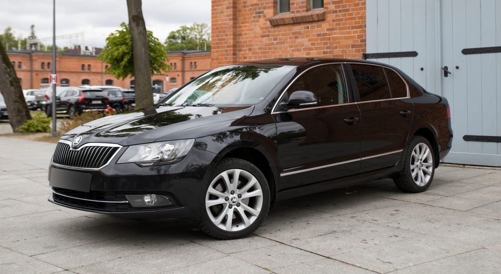 Skoda Superb 170 KM/ Skóra/Klima/Navi/SERWIS/Pod.fotele