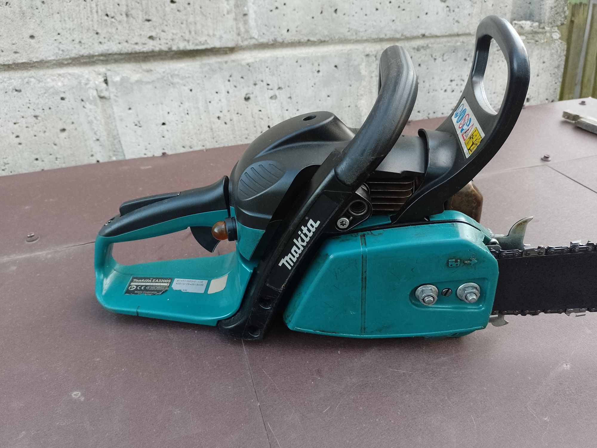 Piła spalinowa Makita EA3200S