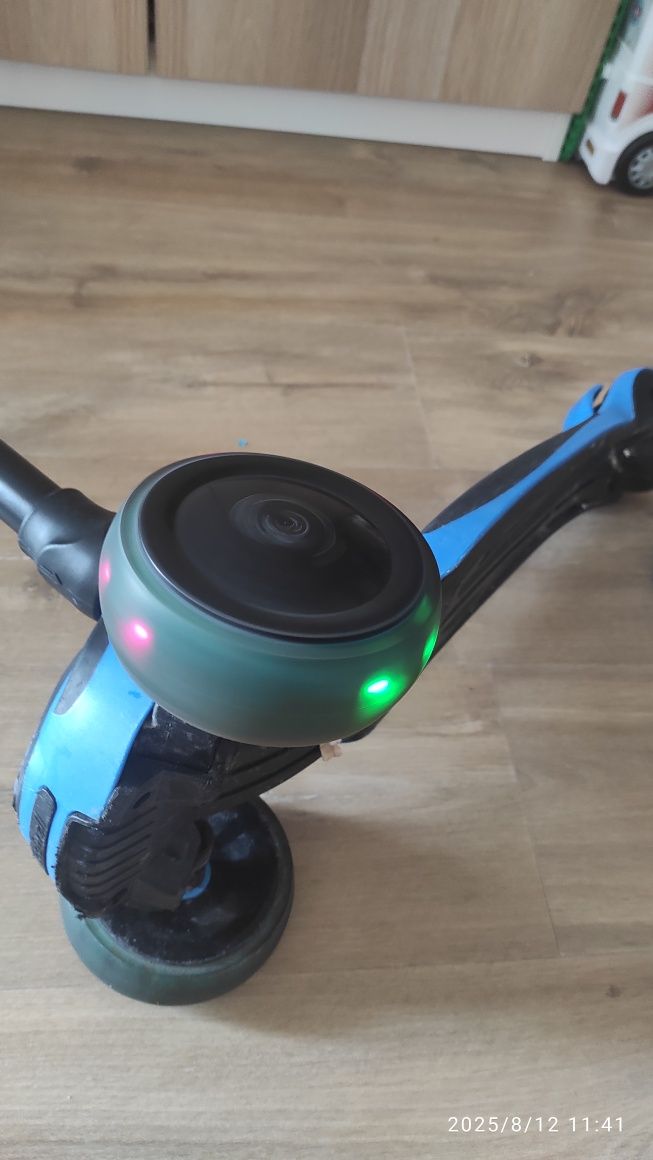Hulajnoga Kidwell Jax