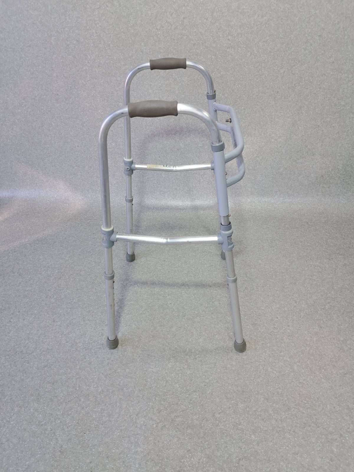 Ходунки для инвалидов роллаторы роллеры коляска