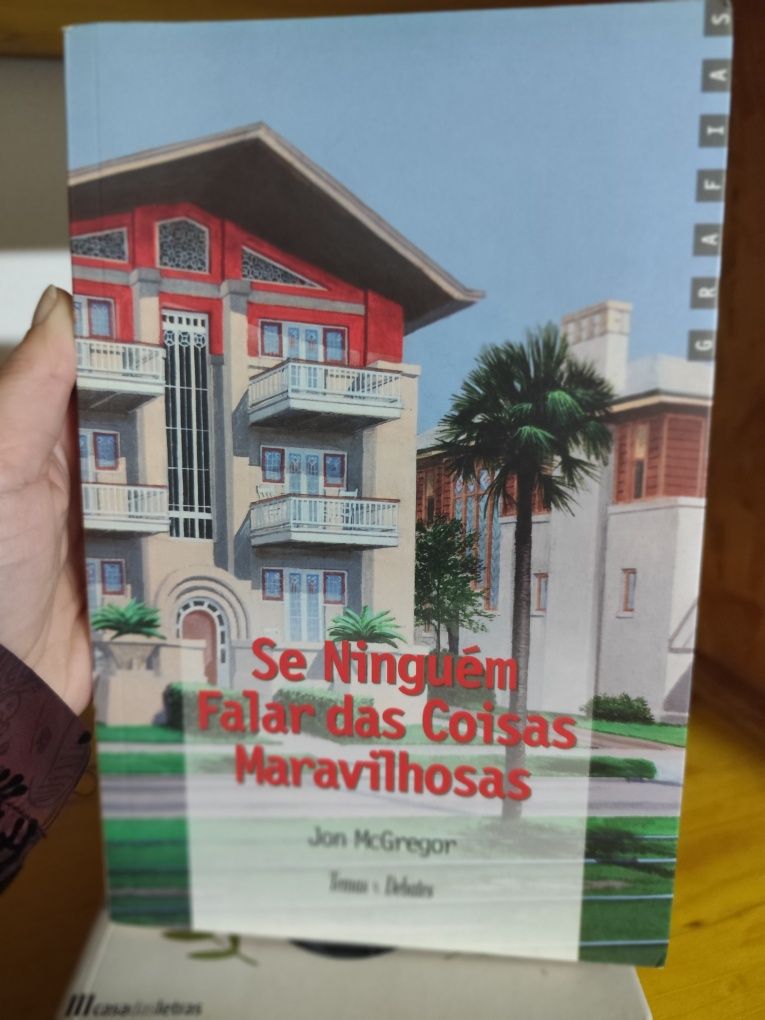 Livros: romance, técnico