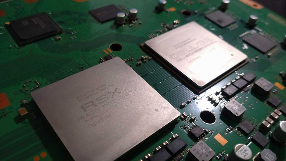 Naprawa / składanie komputerów, czyszczenie konsoli