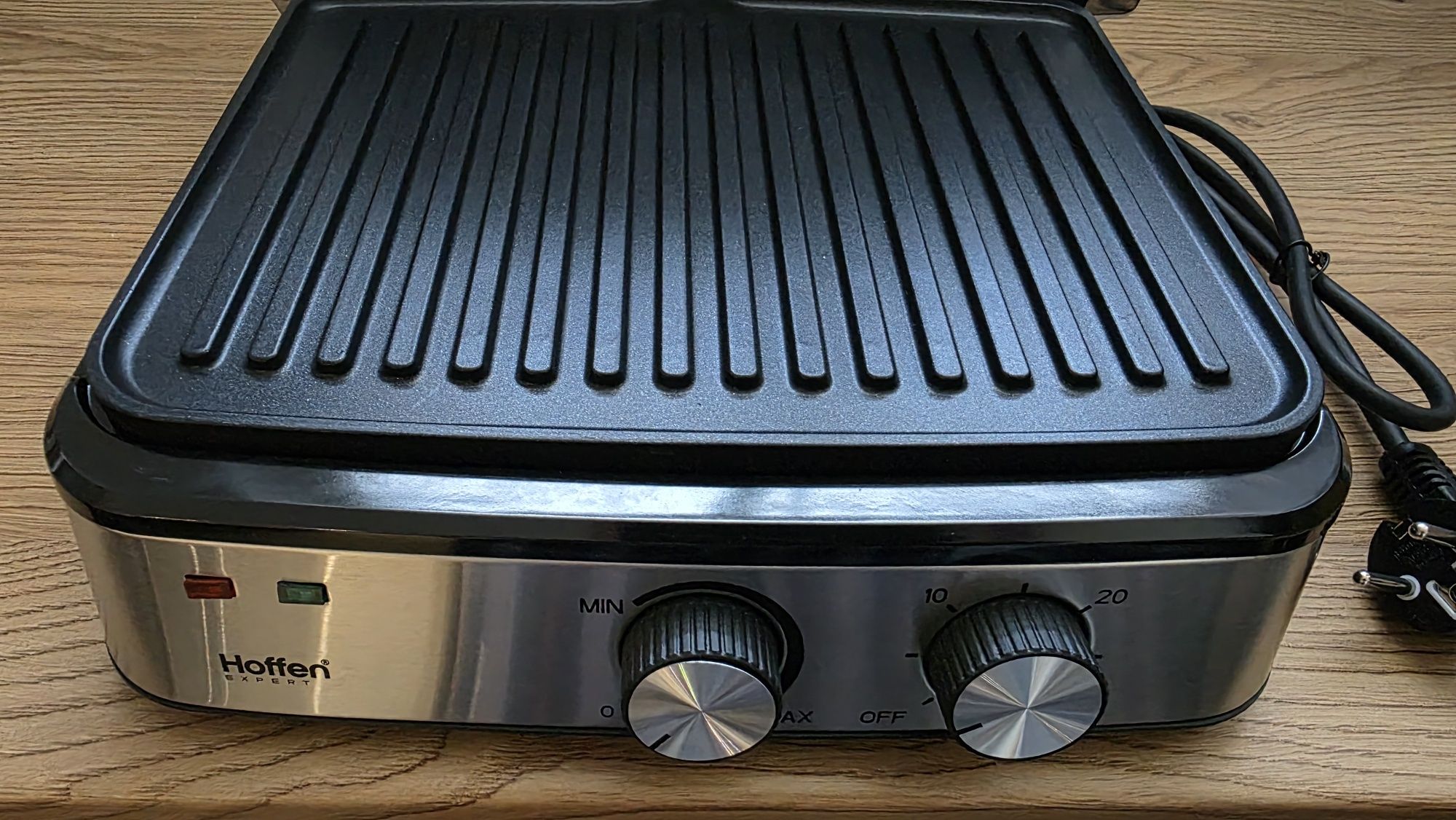 Grill i gofrownica z wymiennymi płytkami  2w1. Gwarancja.