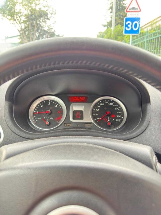 Renault Clio IV 1.5 DCI 2013