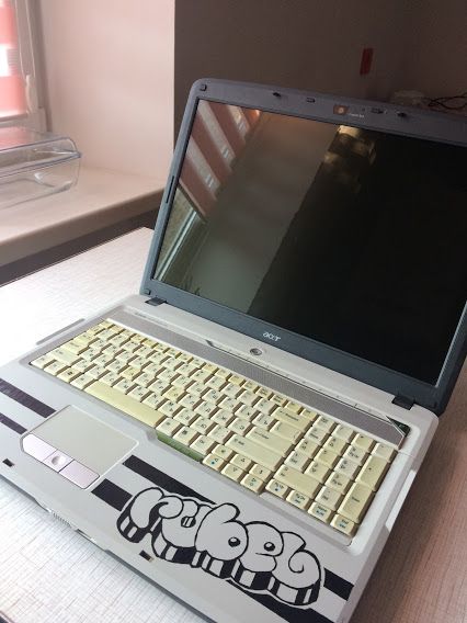 Ноутбук acer Aspire 7520 модель ICY70 - 1200 грн за дві штуки.