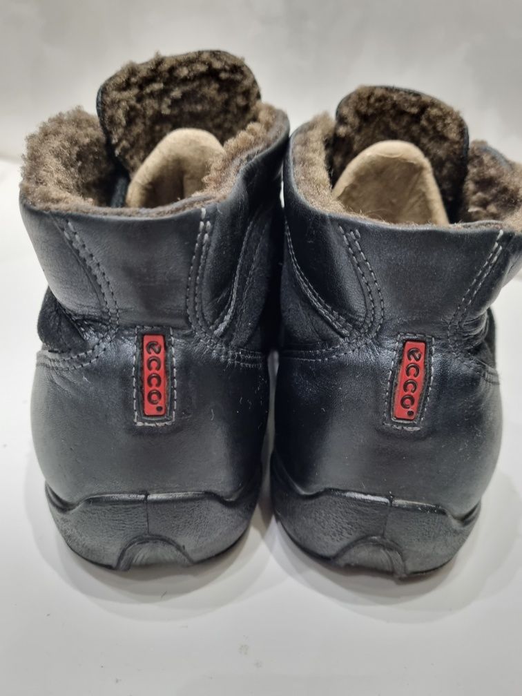 Сапоги ботинки кожаные  Ecco 37 р оригинал