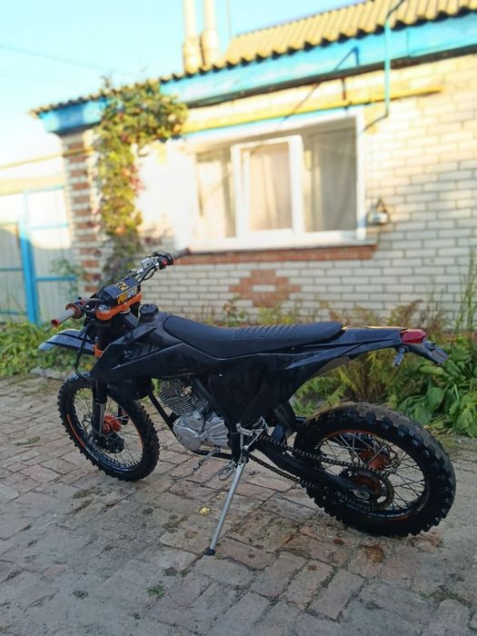 Продам мотоцикл кови старт 250 очень срочно бо уезжаю за границу