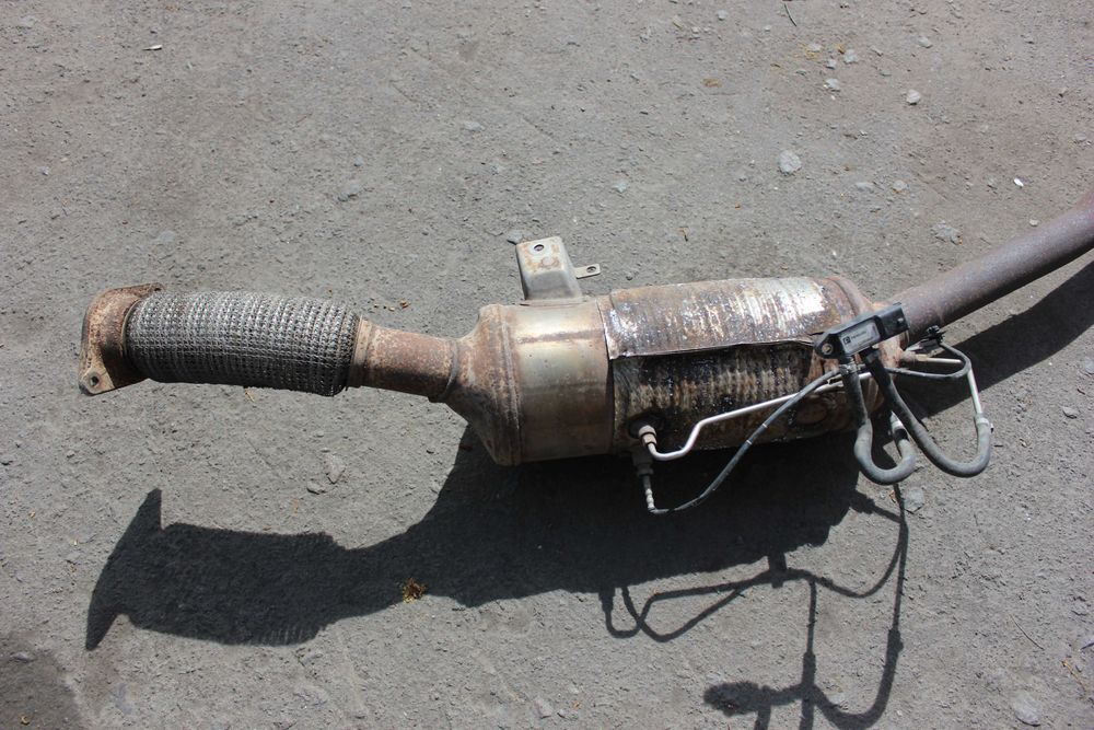 Катализатор dpf trafic iii 1.6 dci biturbo 93454717. 208023177R