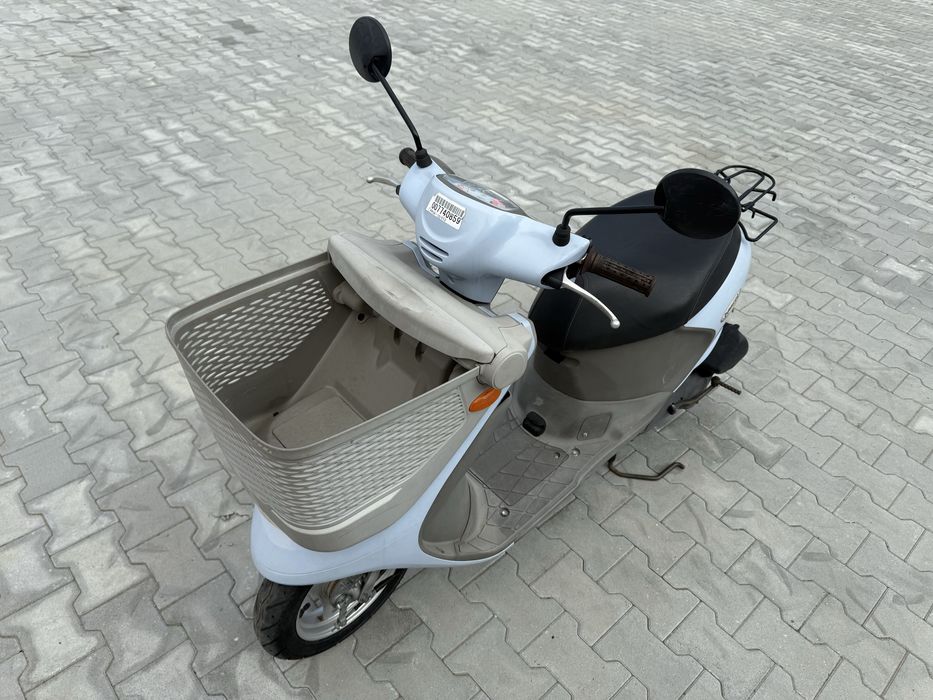 Японський мопед Suzuki Lets 4 basket з корзинкою