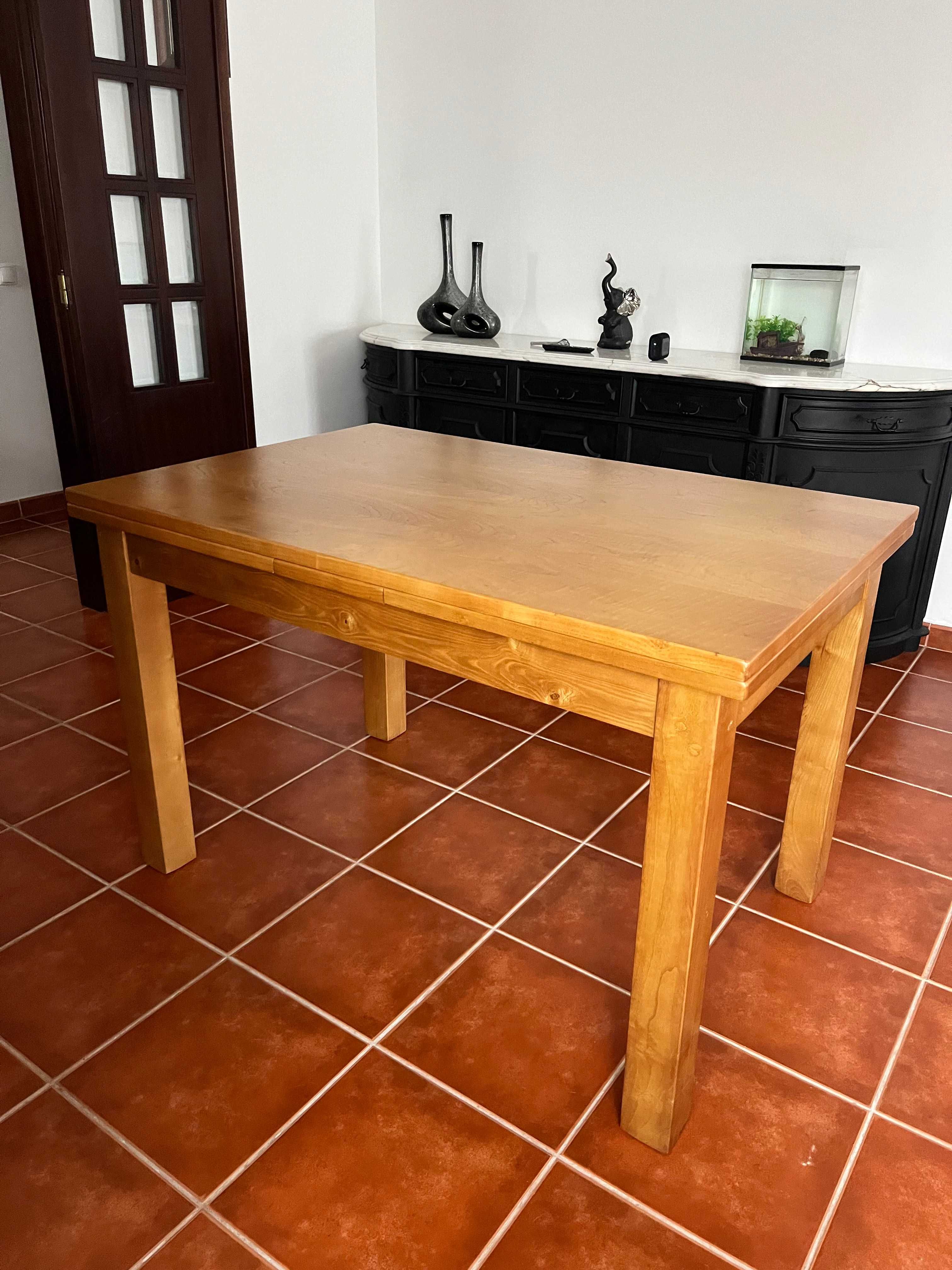 Mesa de Jantar extensível