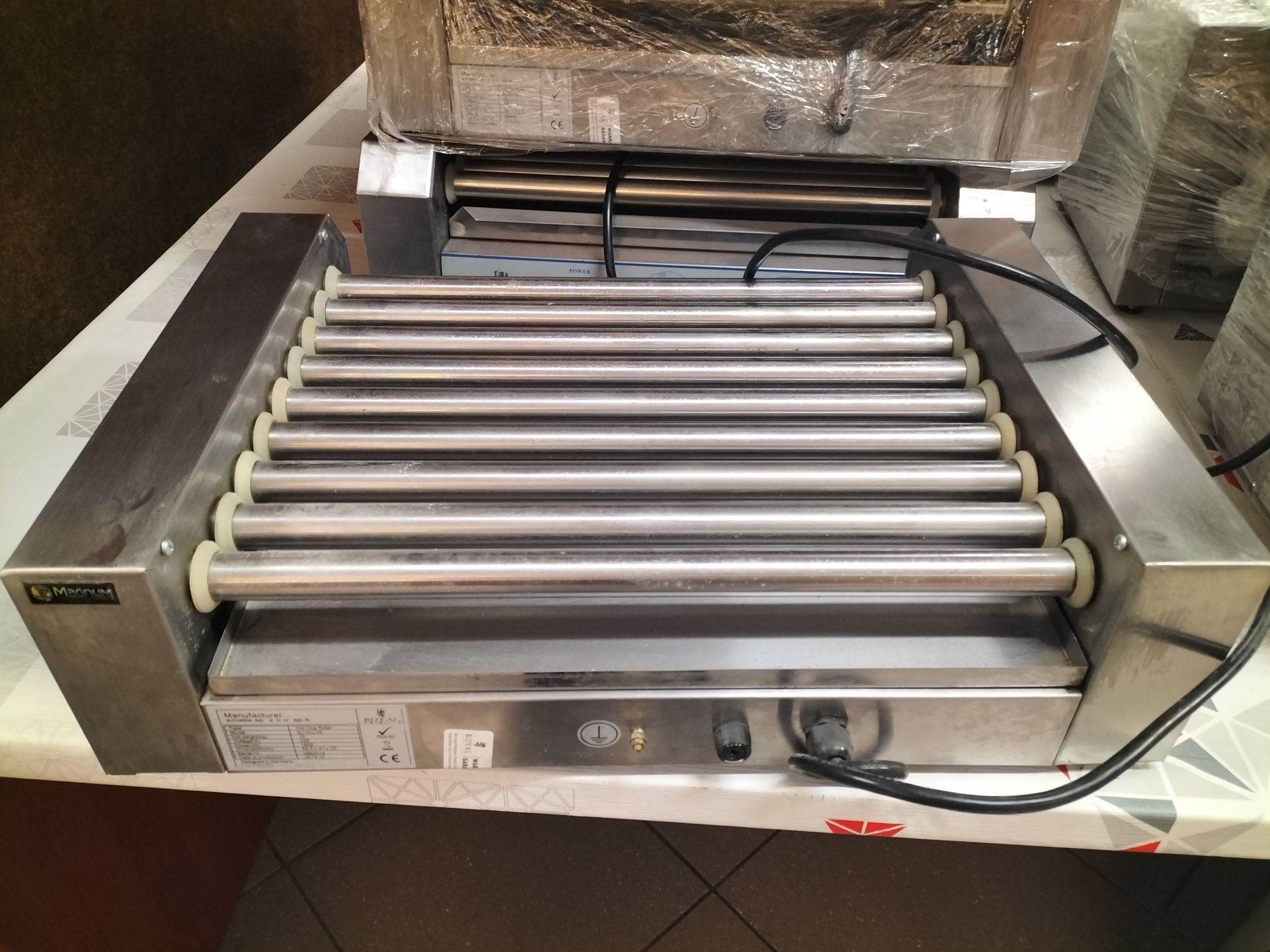 Roller grill elektryczny do parówek Hod dog Royal Catering