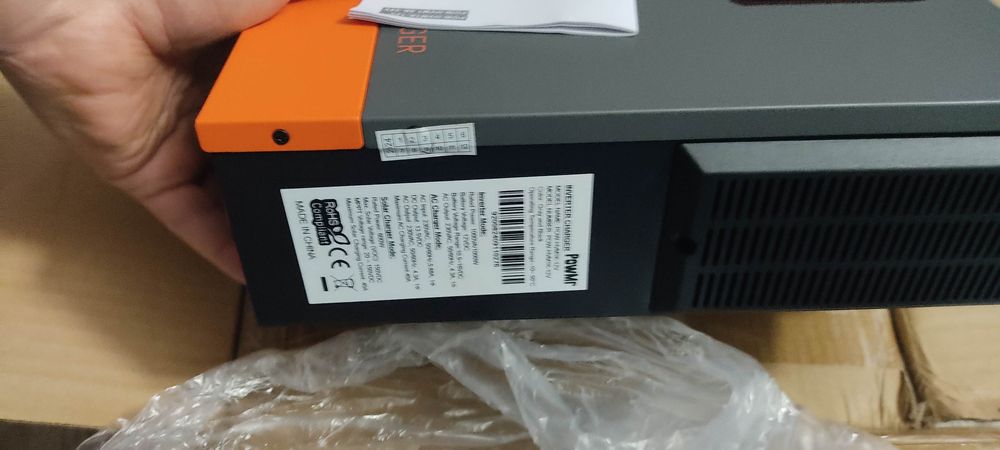 Гибридный инвертор 24 v на 3200 Watt и 4200Watt