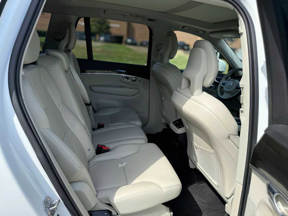 Volvo XC90      2018