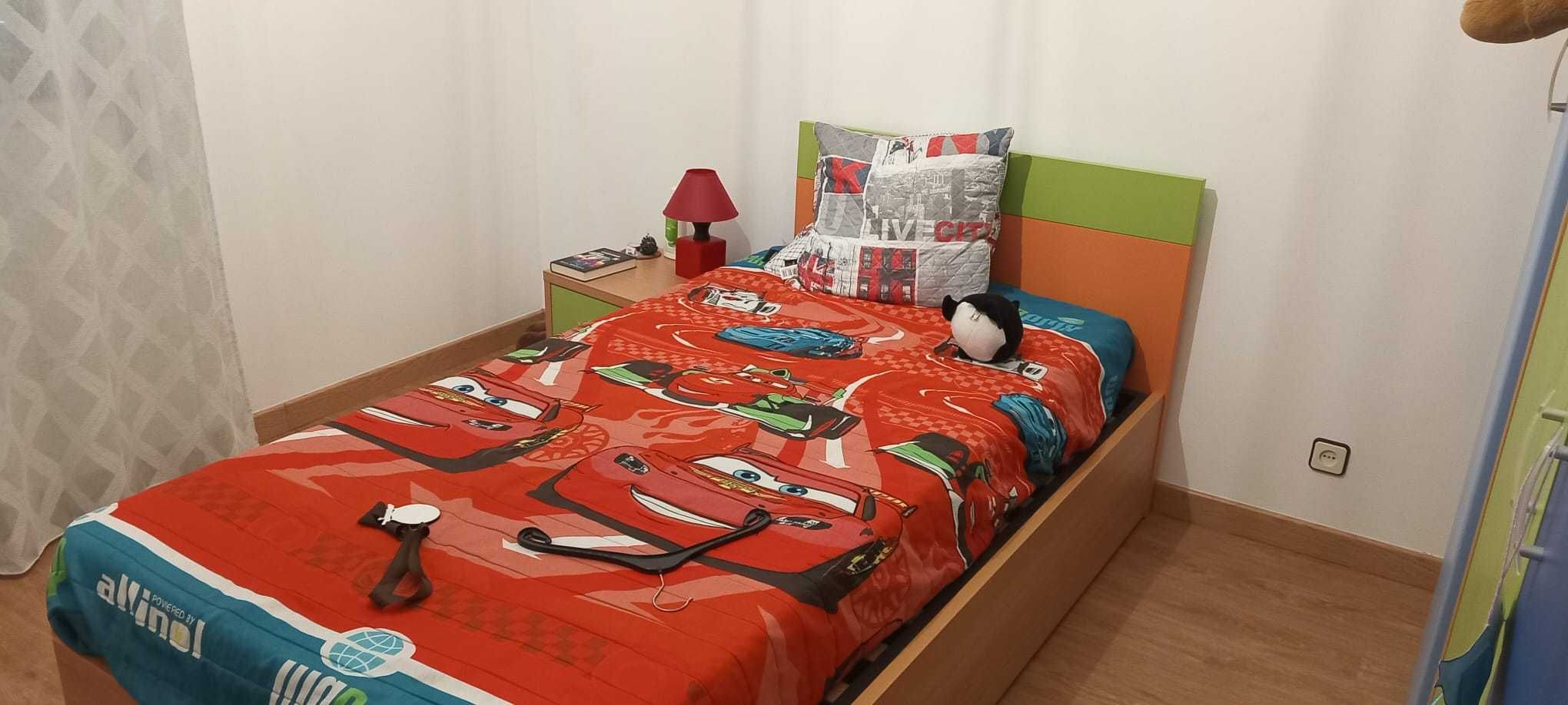 Arrendo Quarto a estudante