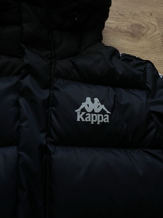 Пуховик kappa на лампасах