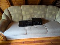 Kanapa i DVD w komplecie
