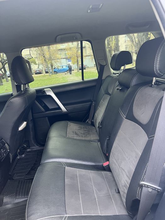 Продам Toyota Land Cruiser 2014