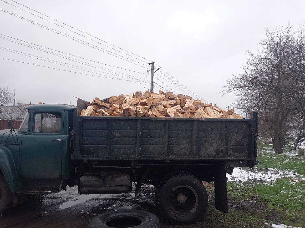 Дрова. Дуб , Акция, Ясень. Рубаные, Метровка. Доставка
