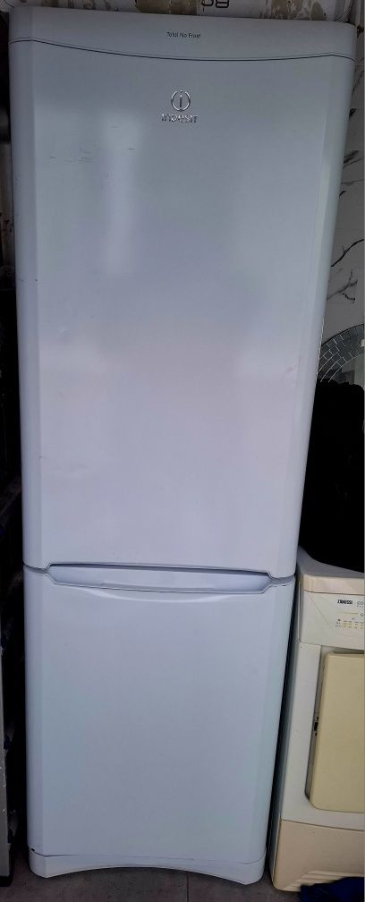 Frigorífico Indesit