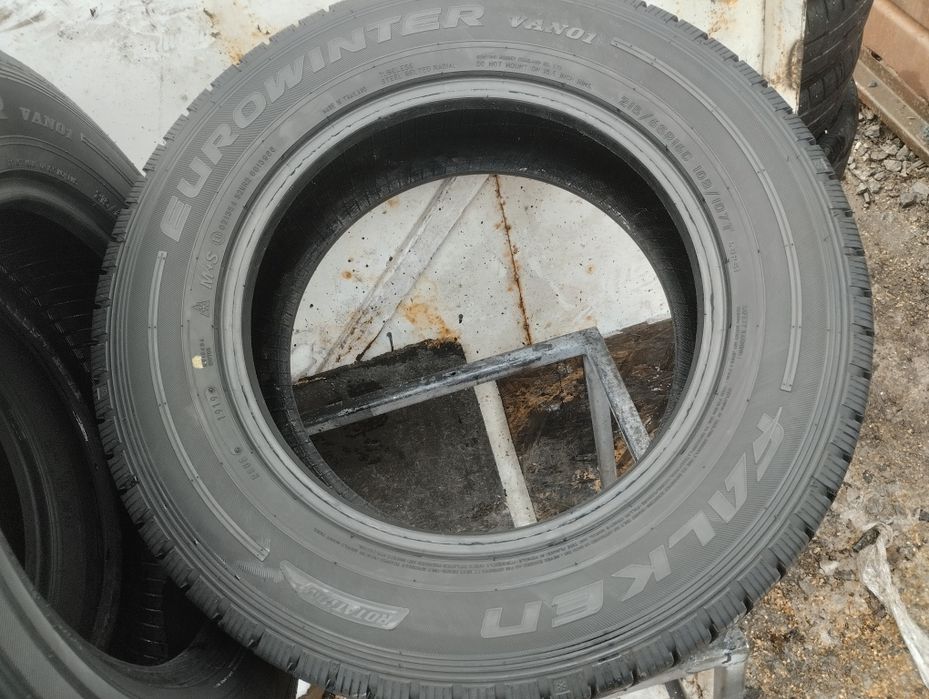 215/65/16c Falken зима комплект 7-8 мм