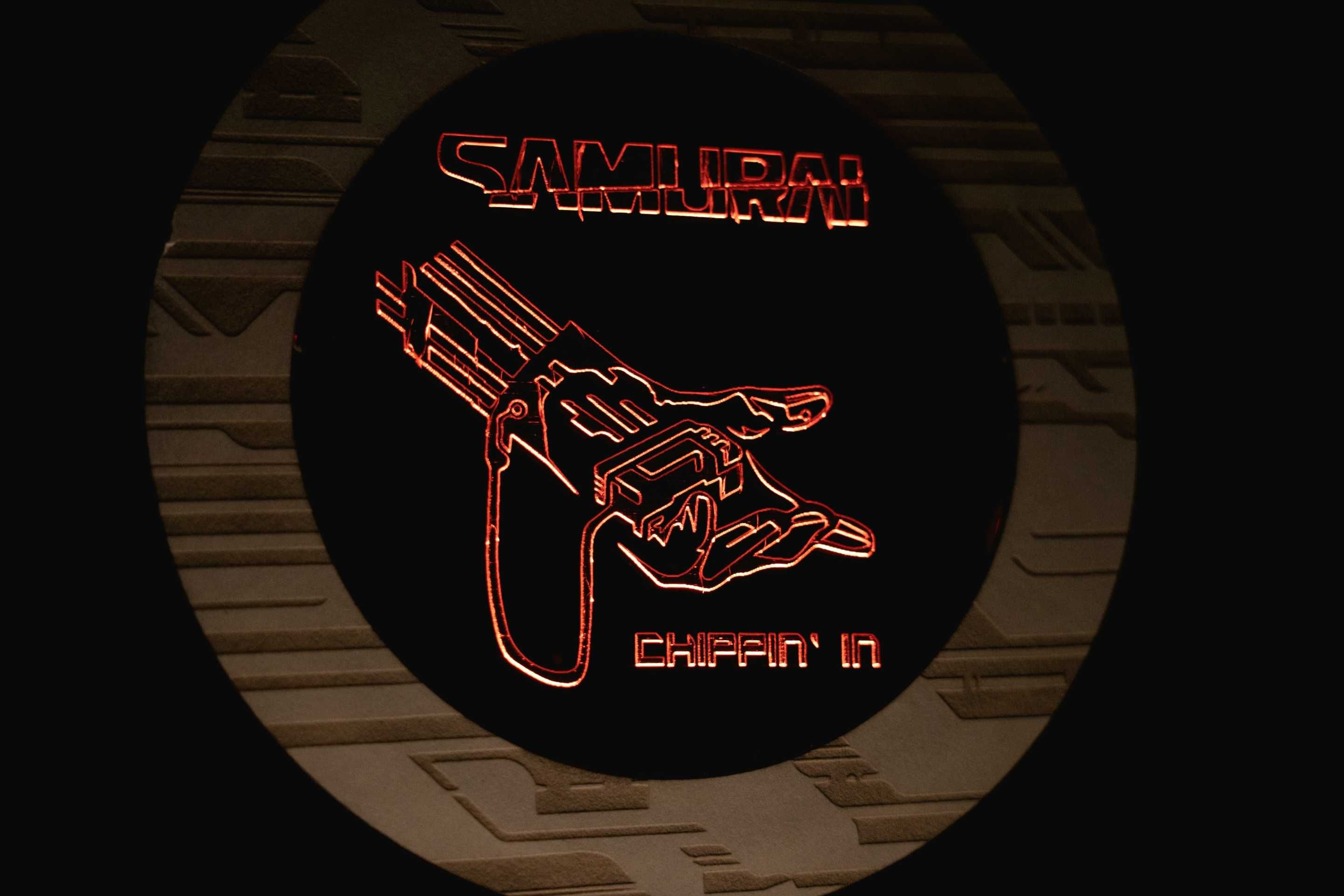 SAMURAI chippin' in cyberpunk 2077 ozdobny winyl led