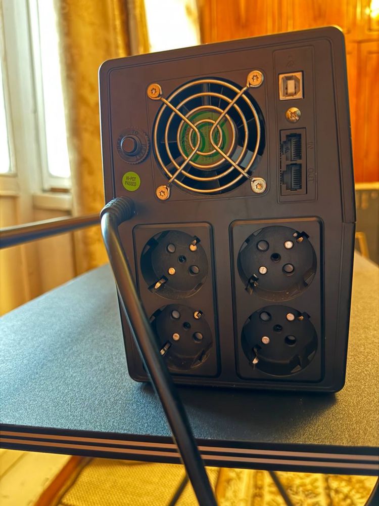UPS ДБЖ Mustek PM 2000 VA / 1200W