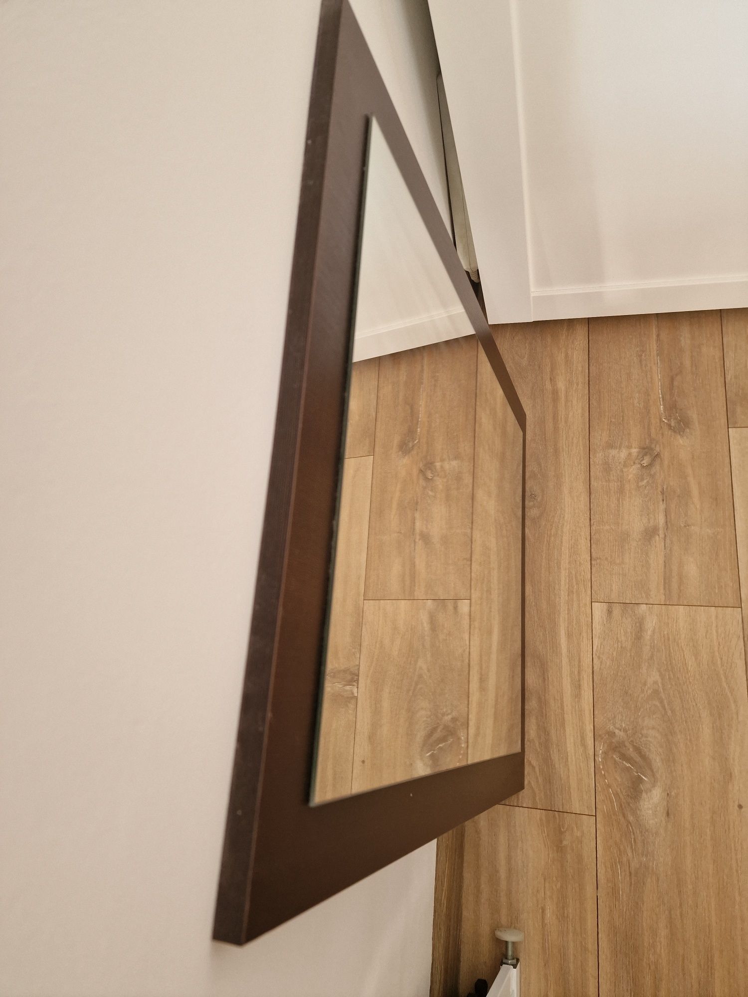 Lustro solidne na płycie ciemny brąz łazienkowe pionowe